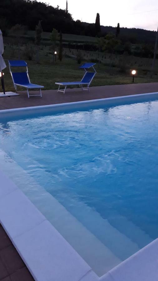 Mercatale  Agriturismo Vista Soleヴィラ エクステリア 写真